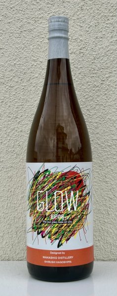 画像2: 若潮 GLOW EP08 芋焼酎25度 1.8L (2)